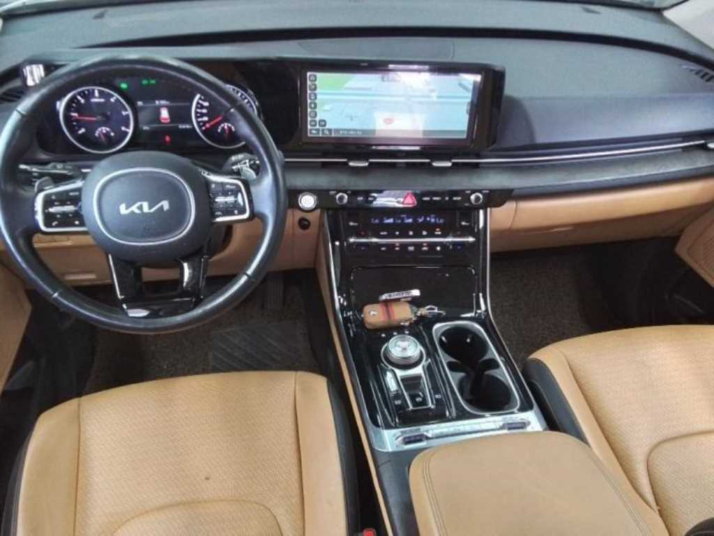 KIA Carnival - Vista 5