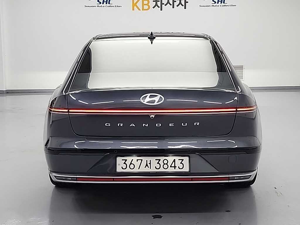 HYUNDAI Grandeur - Vista 4