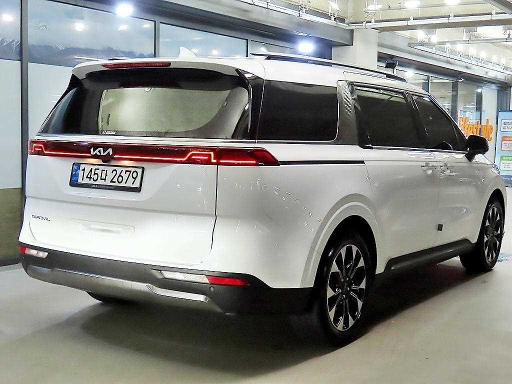 KIA Carnival - Vista 4