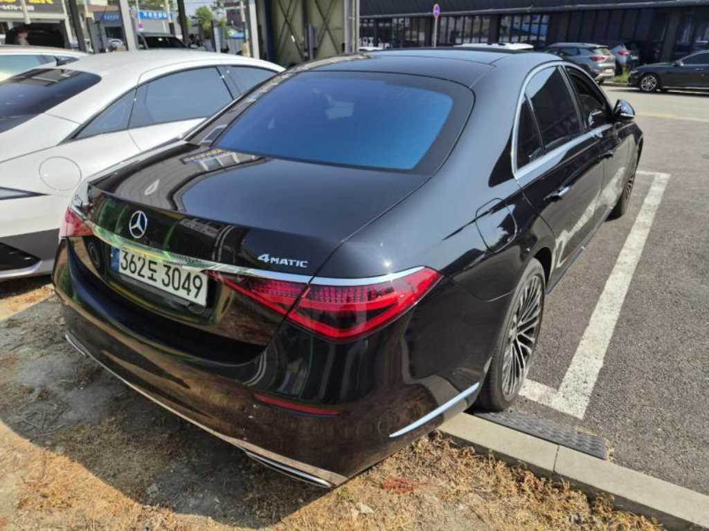 Mercedes Benz S Class - Vista 4