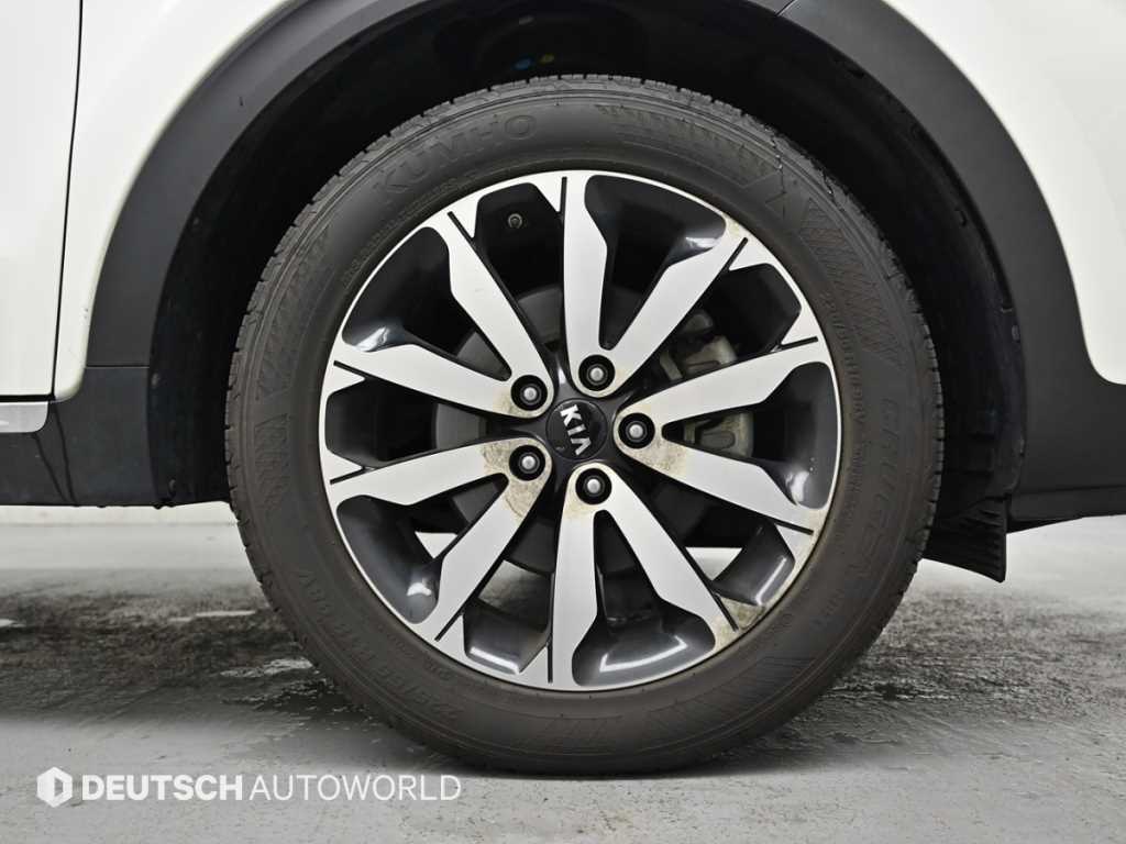 KIA Sportage - Vista 5