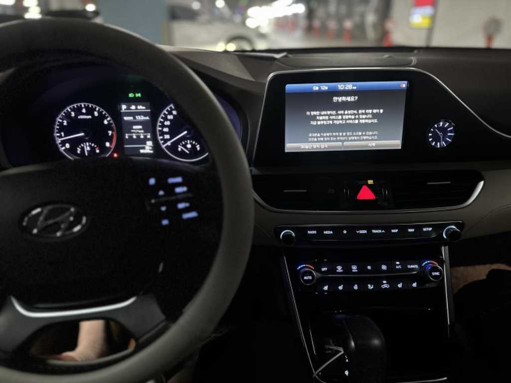 HYUNDAI Grandeur - Vista 5