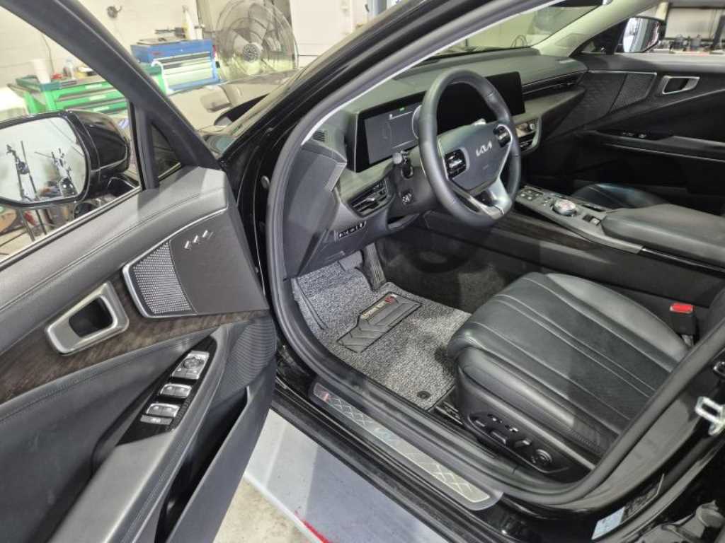 KIA K8 - Vista 5
