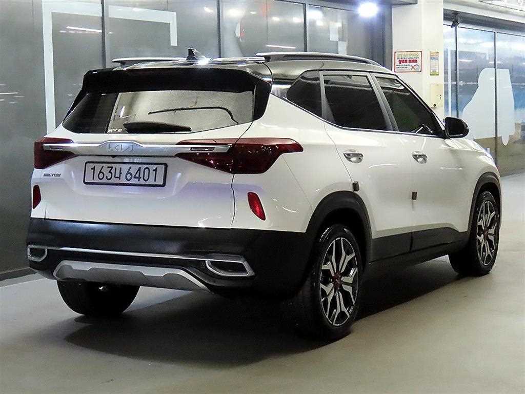 KIA Seltos - Vista 4