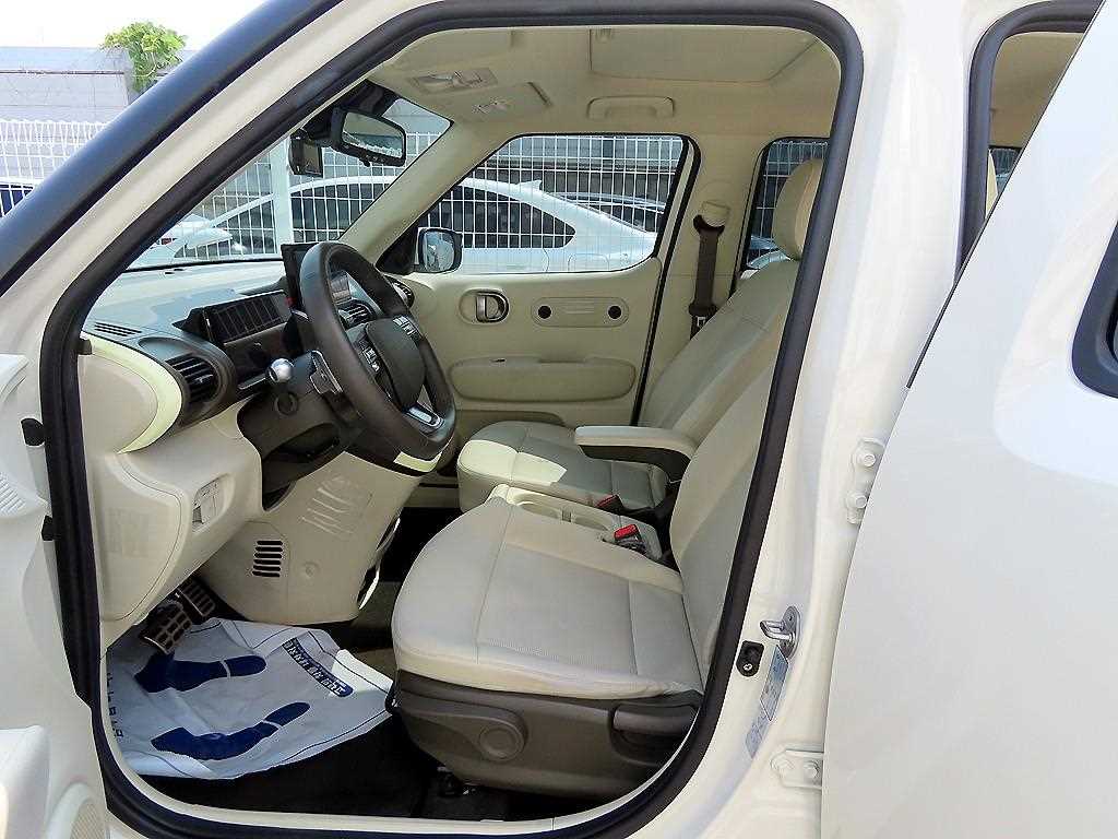HYUNDAI Casper - Vista 5