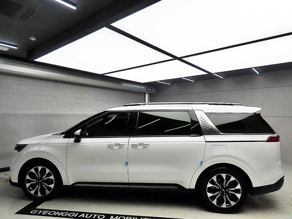 KIA Carnival - Vista 4