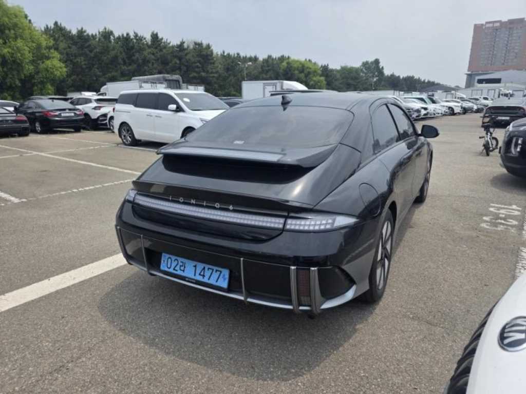 HYUNDAI Ioniq 6 - Vista 4