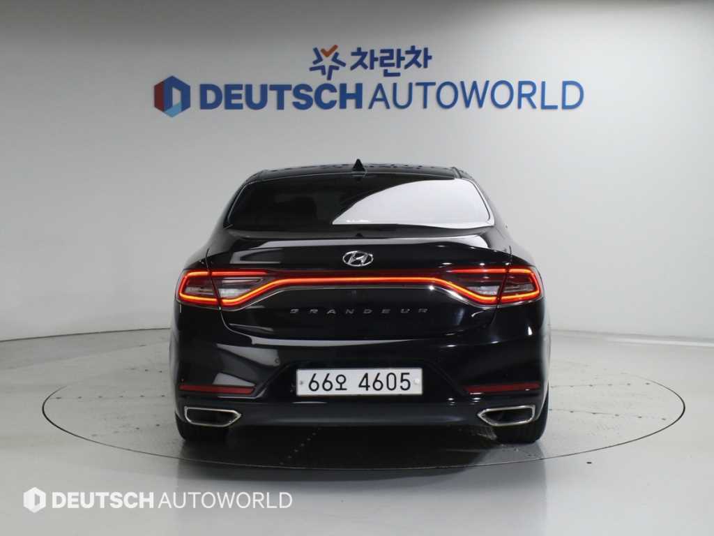 HYUNDAI Grandeur - Vista 4