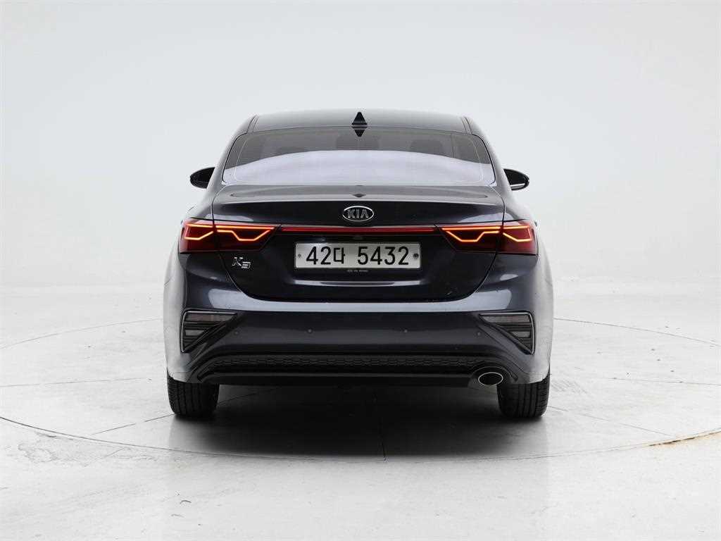KIA K3 - Vista 5