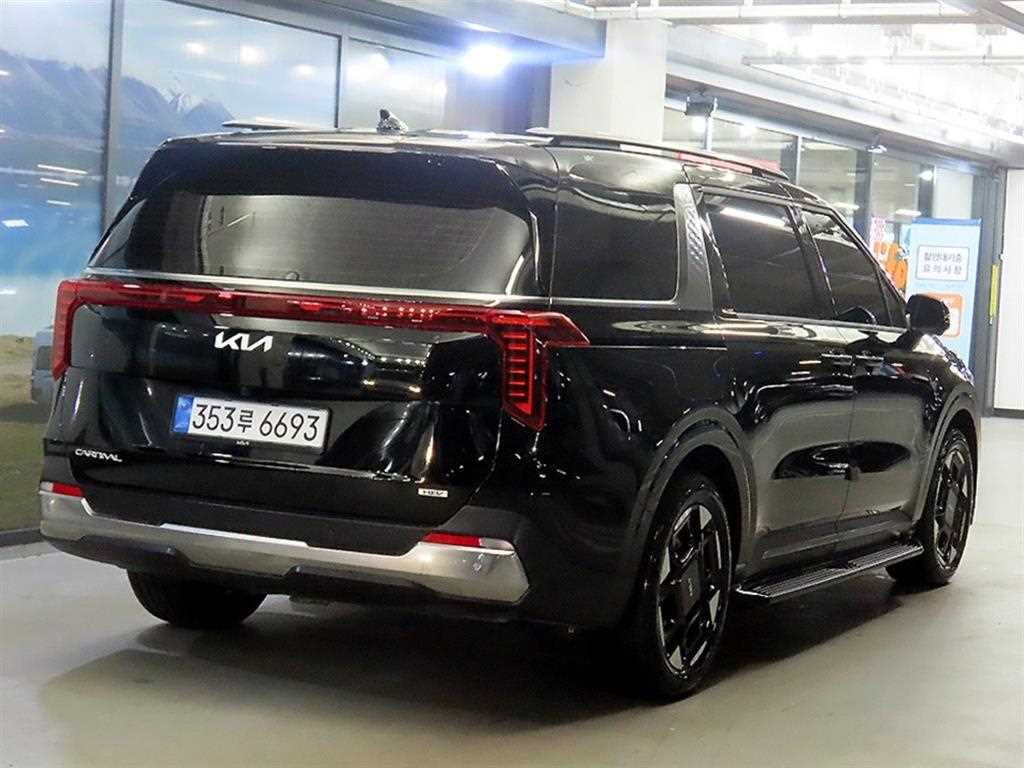 KIA Carnival - Vista 4