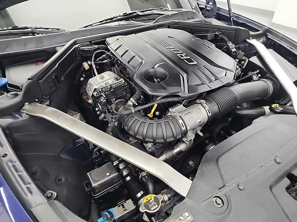 KIA Stinger - Vista 5