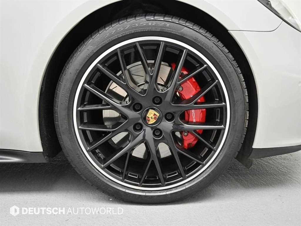 Porsche Panamera - Vista 5