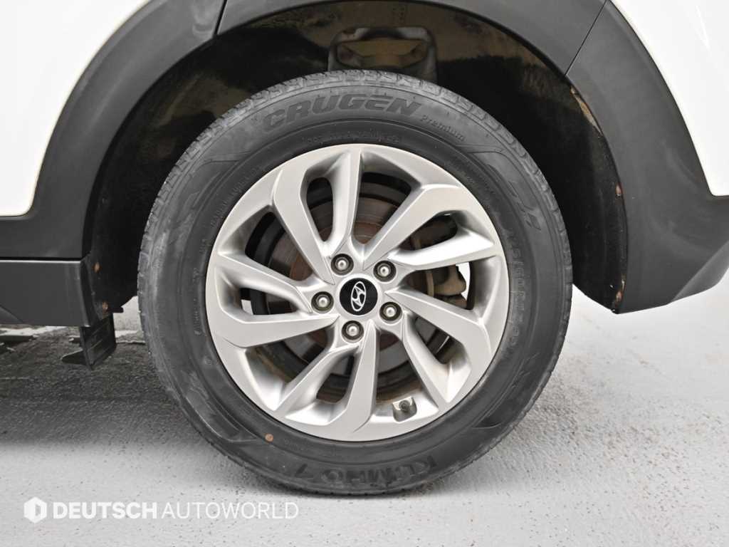 HYUNDAI Tucson - Vista 5