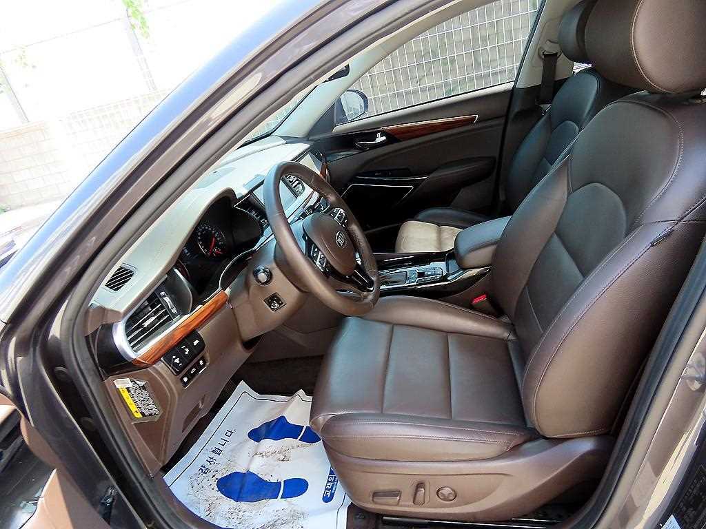 KIA K7 - Vista 5