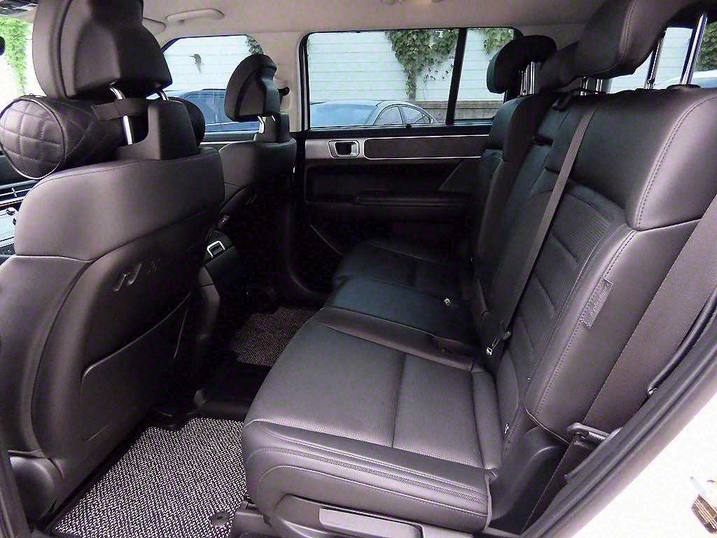 HYUNDAI Santa Fe - Vista 5