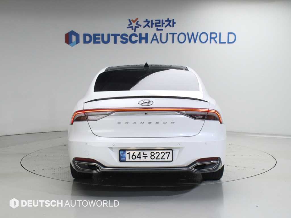 HYUNDAI Grandeur - Vista 4