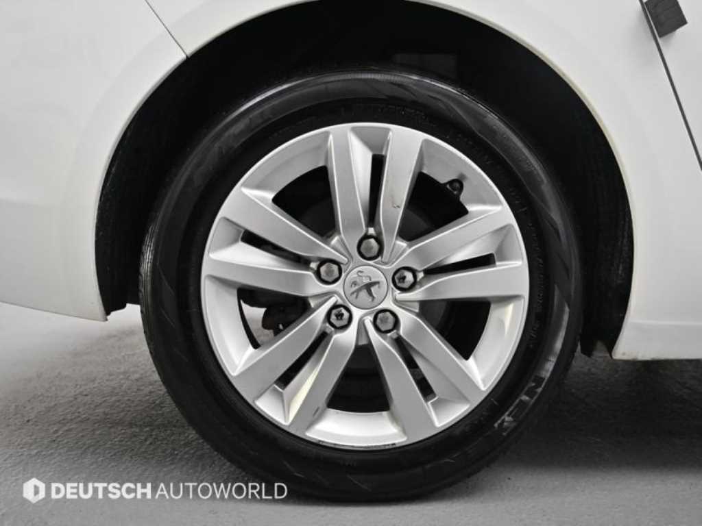 Peugeot 308 1.6 BlueHDi Allure 6