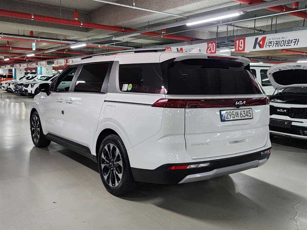 KIA Carnival - Vista 4