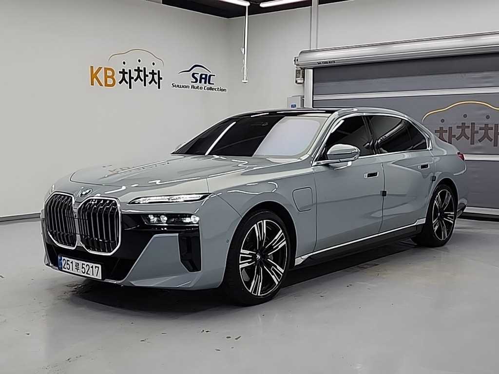BMW 7 Series - Vista 4