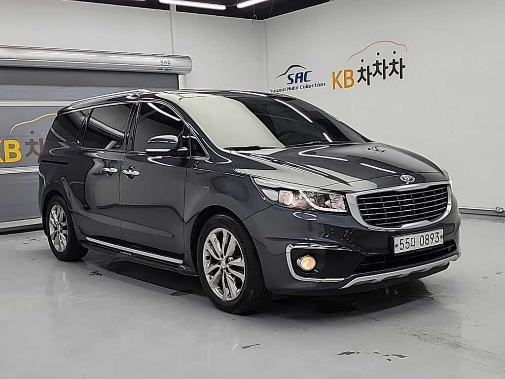KIA Carnival - Vista 4