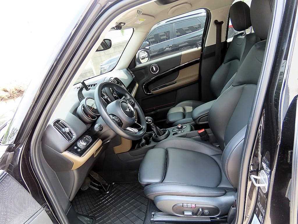 Mini Countryman - Vista 5