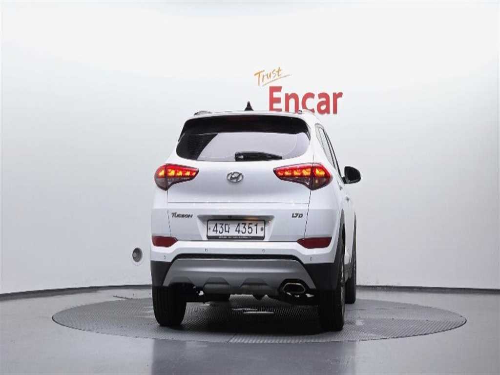 HYUNDAI Tucson - Vista 4