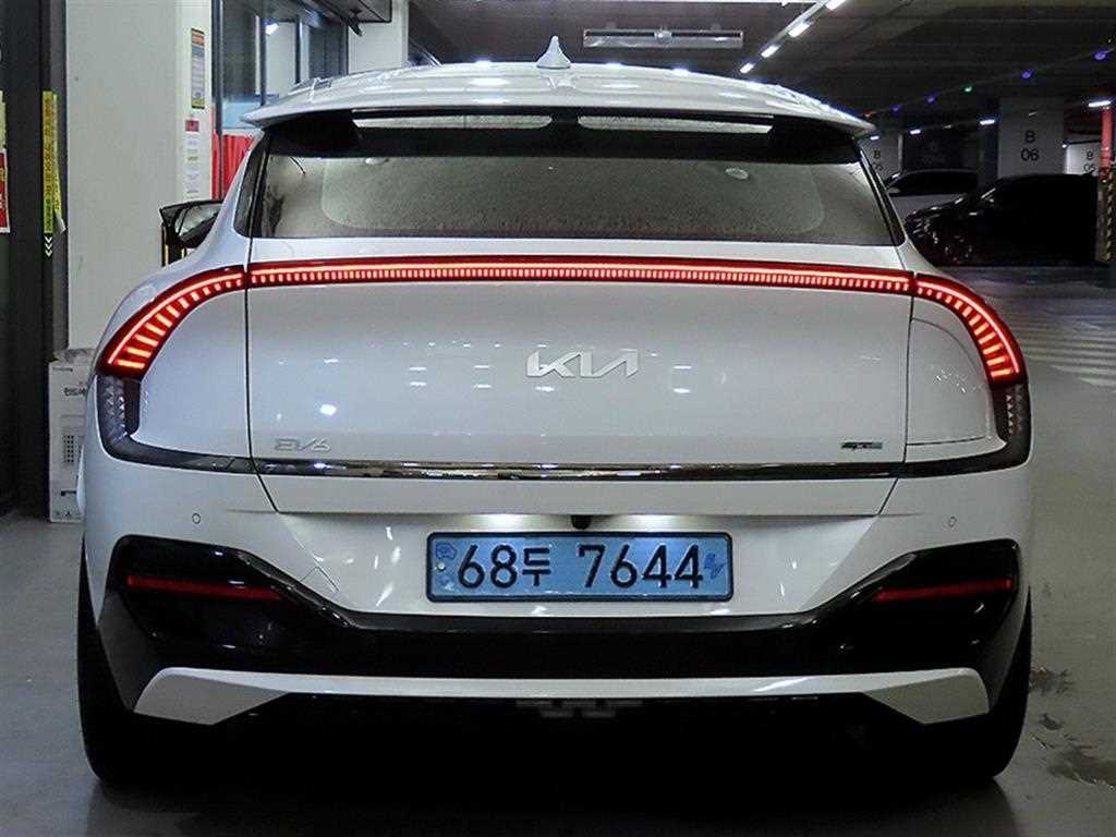 KIA EV6 - Vista 5