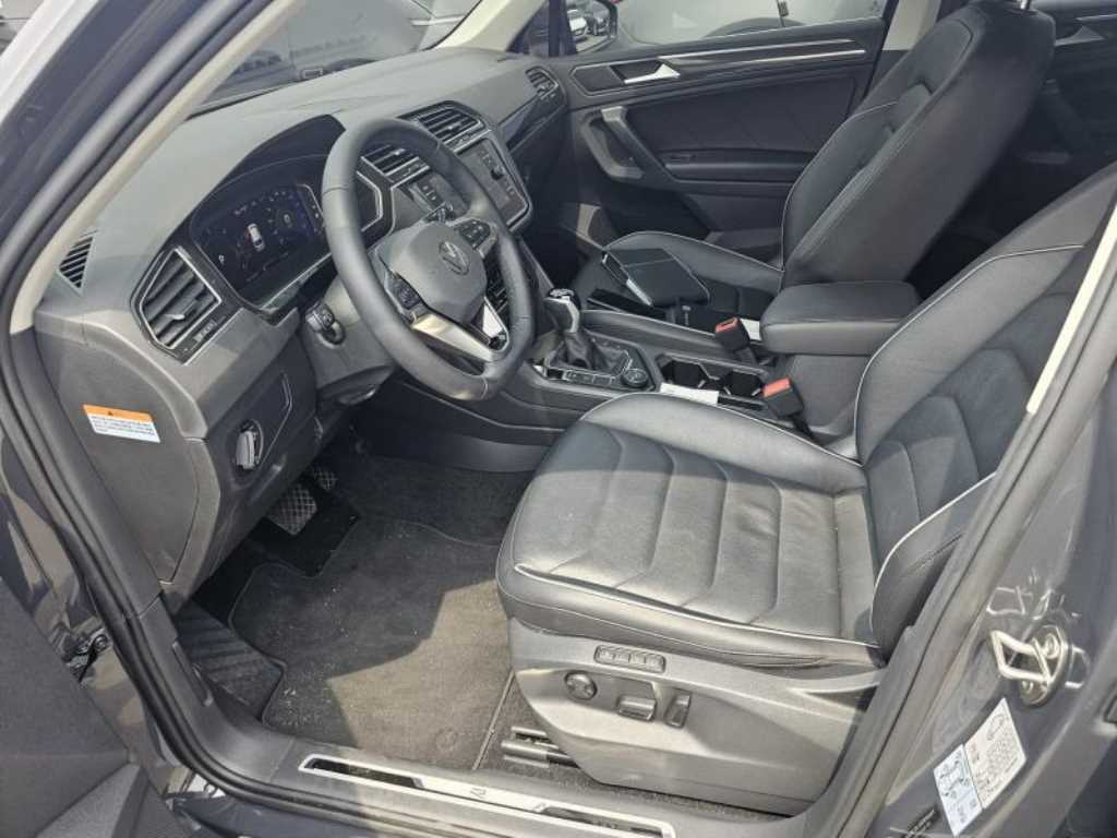 Volkswagen Tiguan - Vista 5