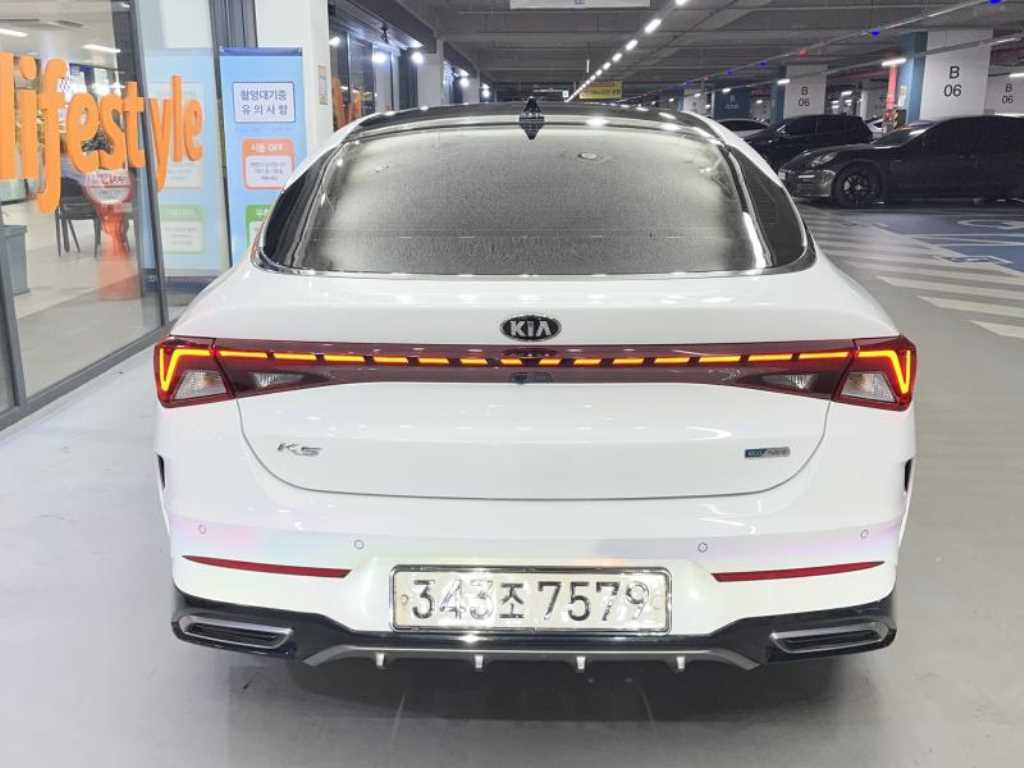 KIA K5 - Vista 5