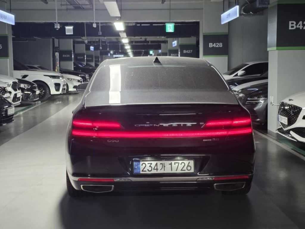 Genesis G90 - Vista 4