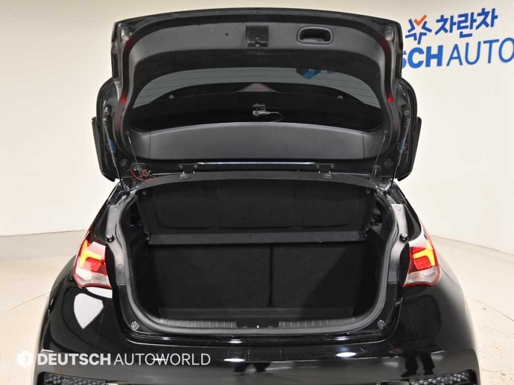 HYUNDAI Veloster - Vista 5