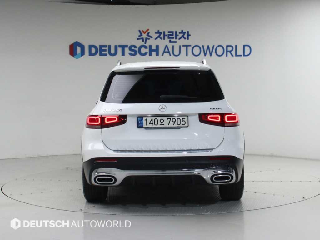 Mercedes Benz GLB Class - Vista 4