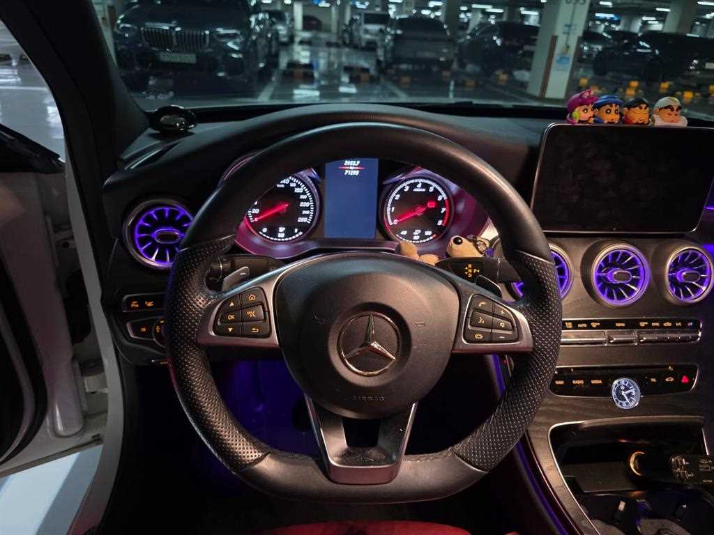 Mercedes Benz C Class - Vista 5