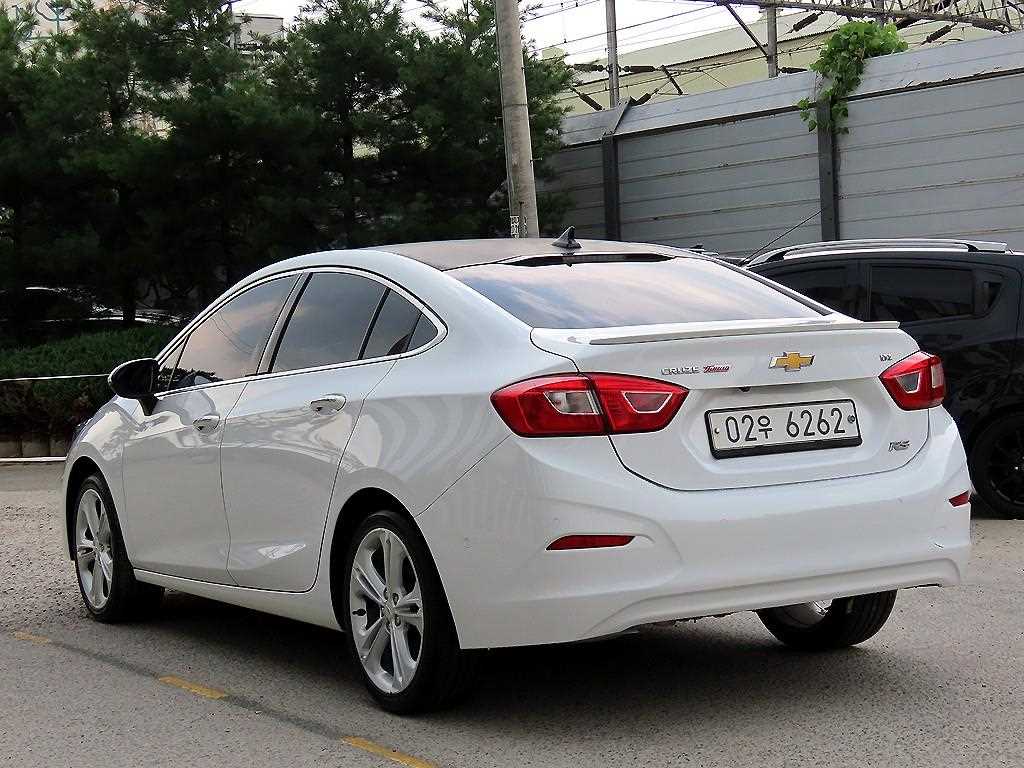 Chevrolet Cruise - Vista 4