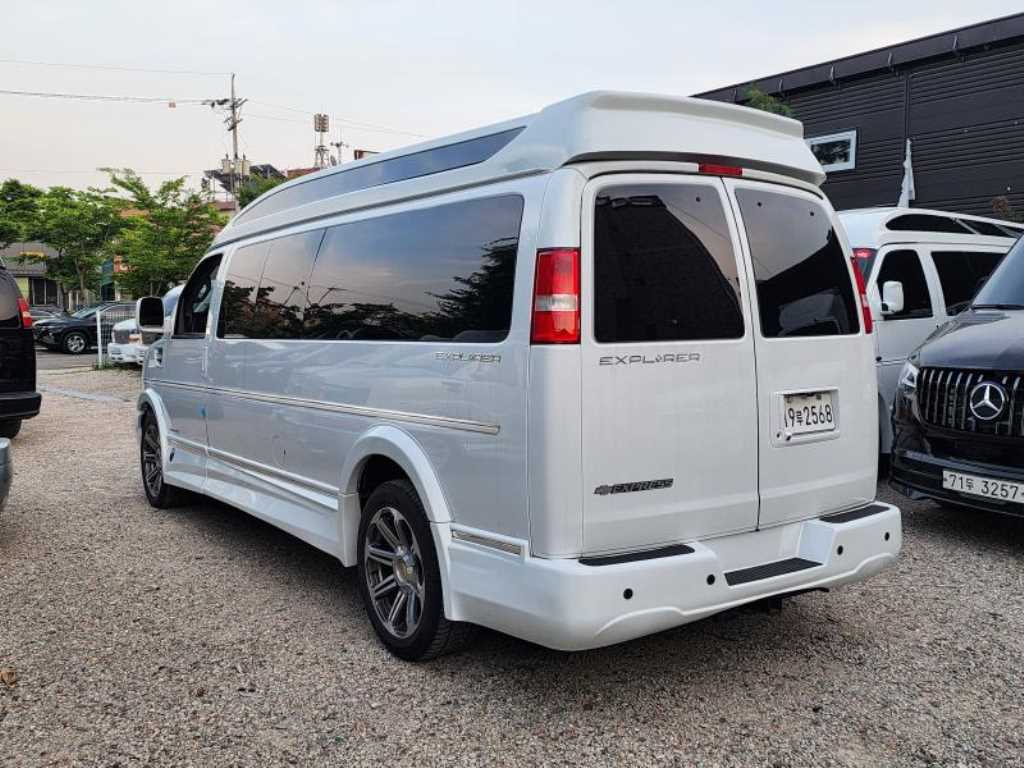 Chevrolet Express van - Vista 4