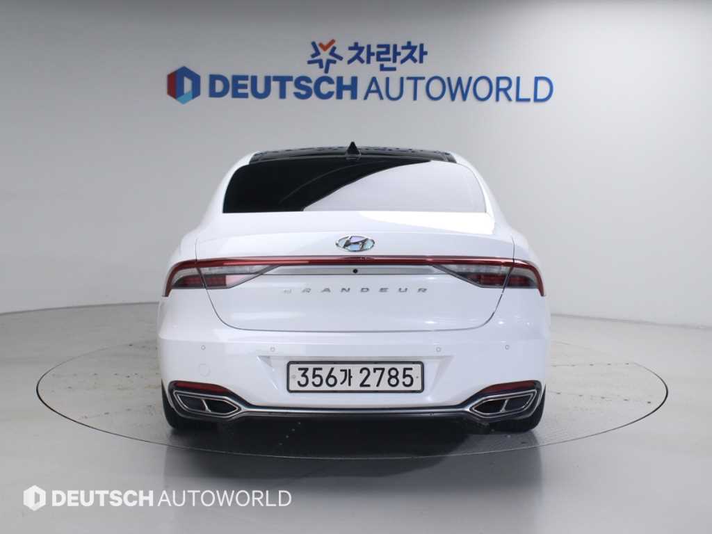 HYUNDAI Grandeur - Vista 4
