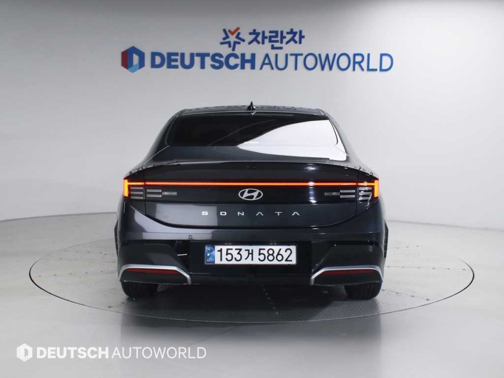 HYUNDAI Sonata - Vista 4