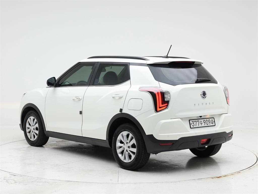 Ssangyong Tivoli - Vista 4