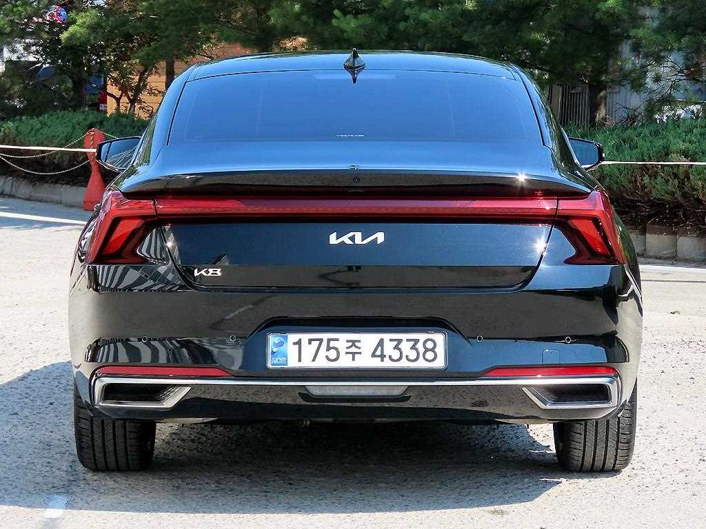 KIA K8 - Vista 4