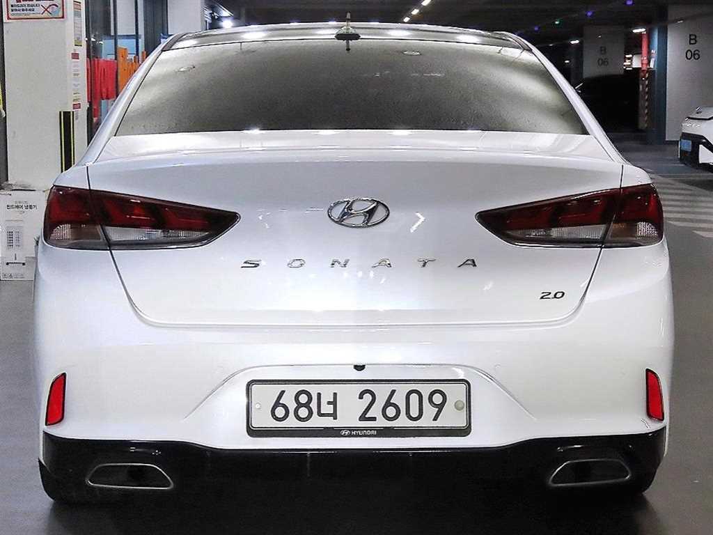 HYUNDAI Sonata - Vista 5