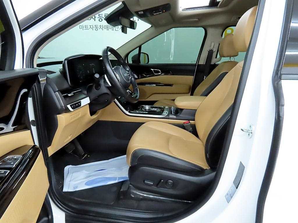 KIA Carnival - Vista 5