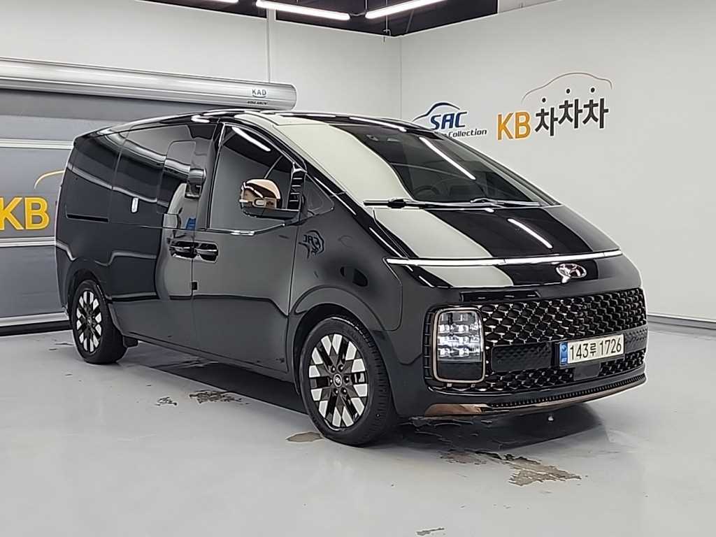 HYUNDAI Staria - Vista 4