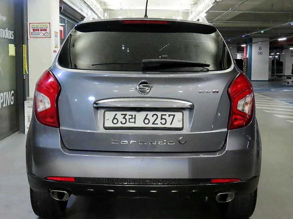 Ssangyong Korando - Vista 5