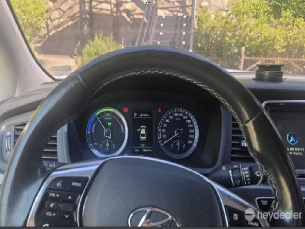 HYUNDAI Sonata - Vista 5