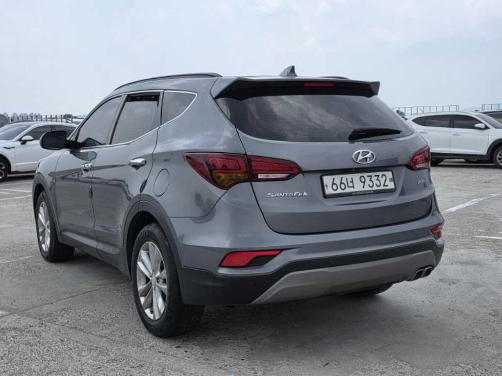 HYUNDAI Santa Fe - Vista 5