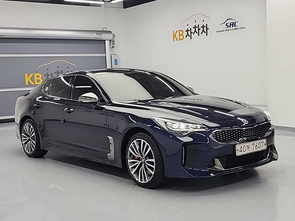 KIA Stinger - Vista 4