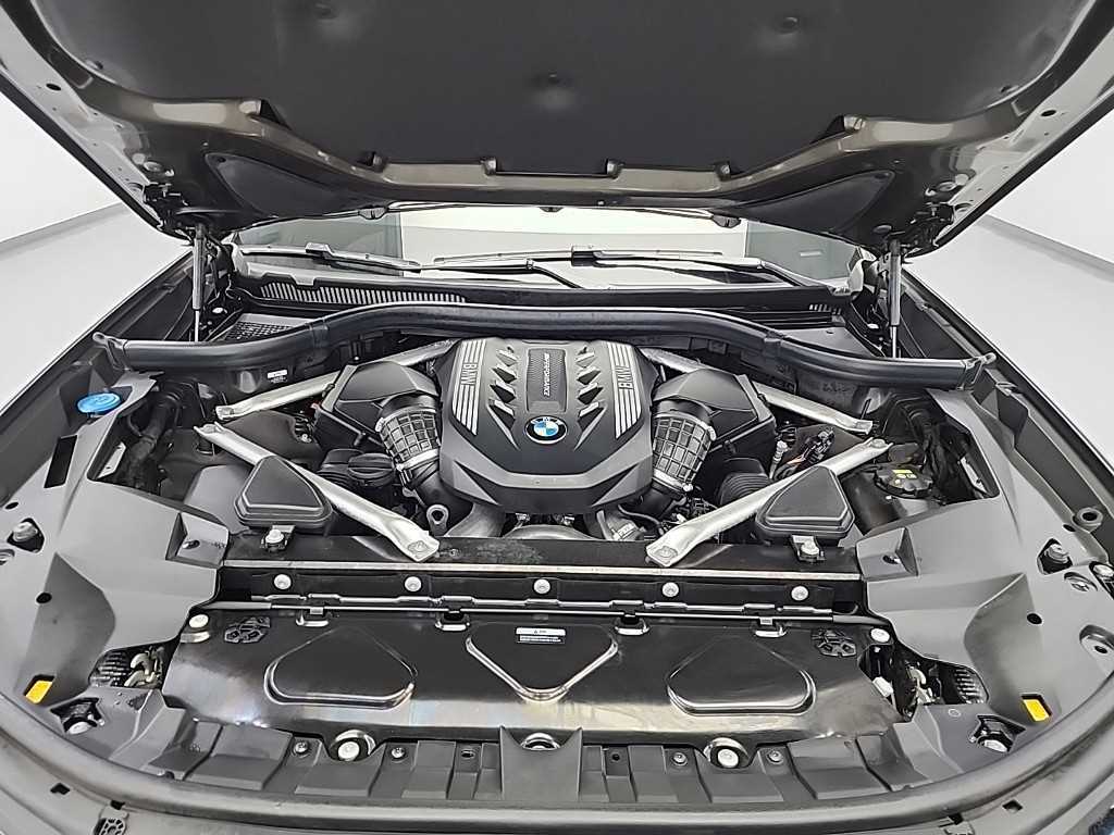 BMW X7 - Vista 5