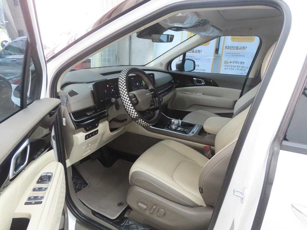 KIA Carnival - Vista 5