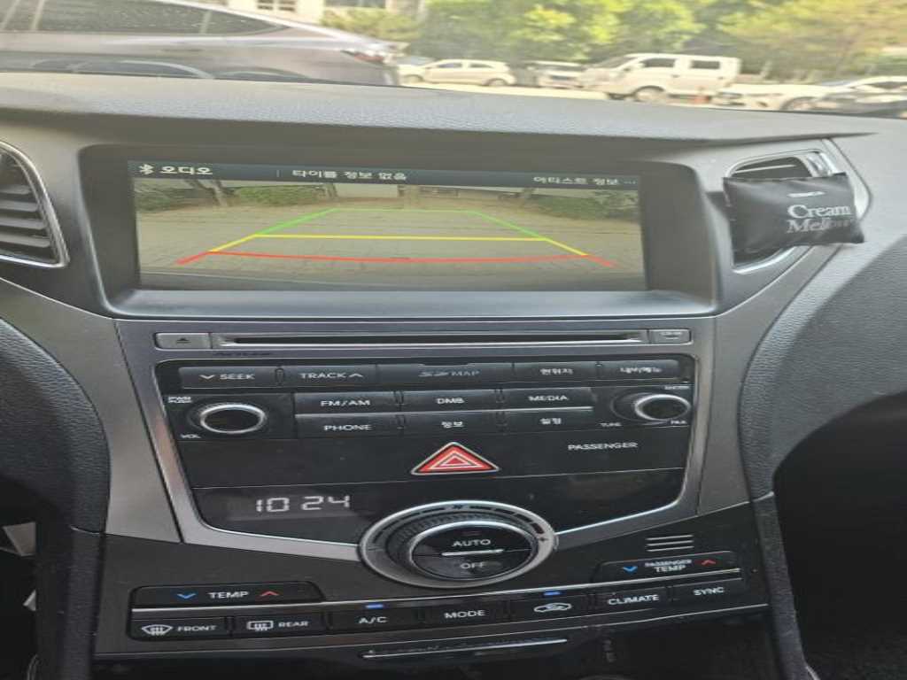 HYUNDAI Grandeur - Vista 5