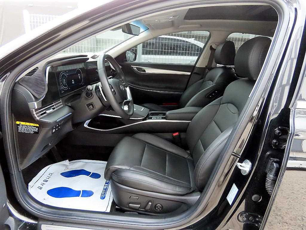 HYUNDAI Grandeur - Vista 5